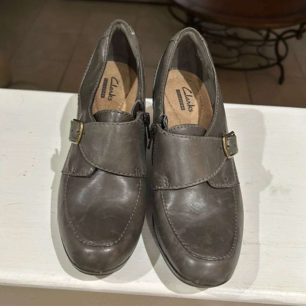 Clarks Women's Brynn Poppy Leather Slip-On Bootie Loafer Size 7M